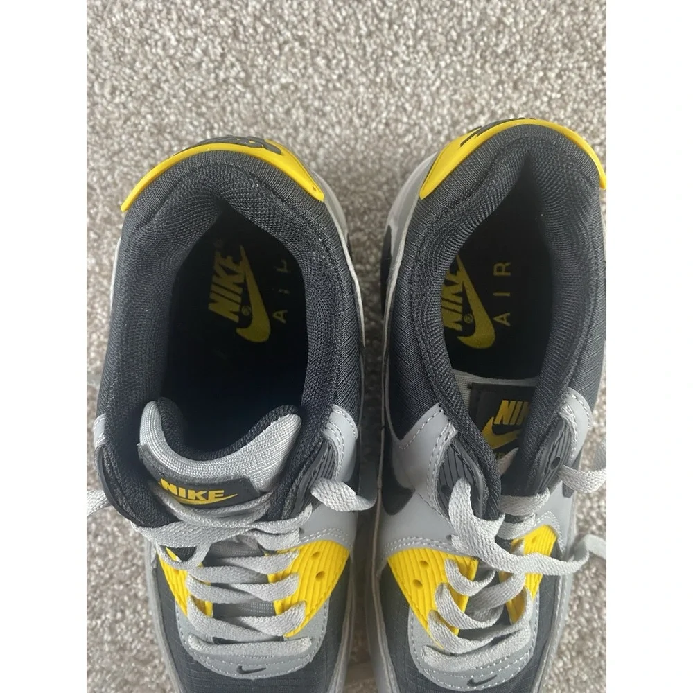Nike Air Max 90 Mens Sneaker Classic Batman SIZE 8 DH4619-003 Running Basketball